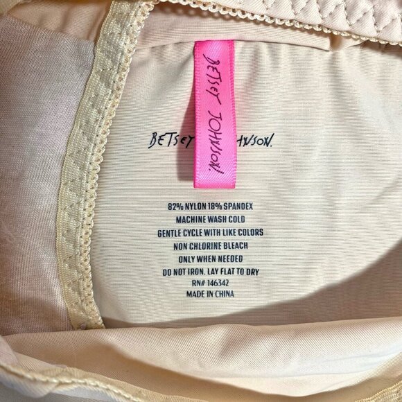 Betsey Johnson Strong Control Tummy Control Seamless Shapewear 3pc Set - Picture 8 of 9